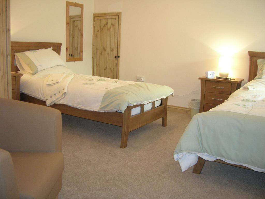 Bed and Breakfast Polhilsa Farm Callington Zimmer foto